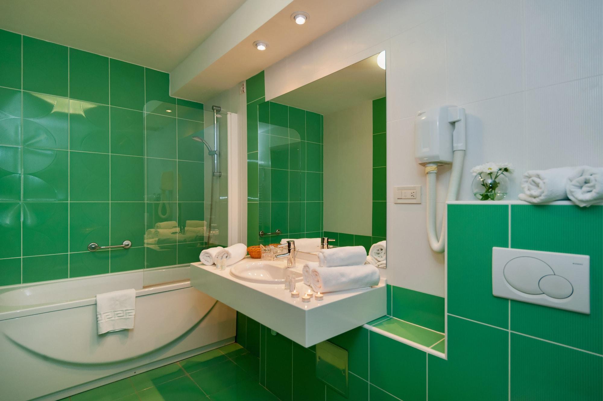 Hotel Rotondo Seget Donji Bagian luar foto